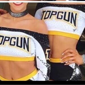 RARE 2017 TGLC OFF SHOULDER UNI